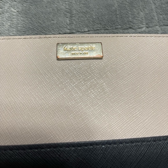 KATE SPADE Slim Bifold Laurel Way Stacy Wallet - Picture 4 of 4